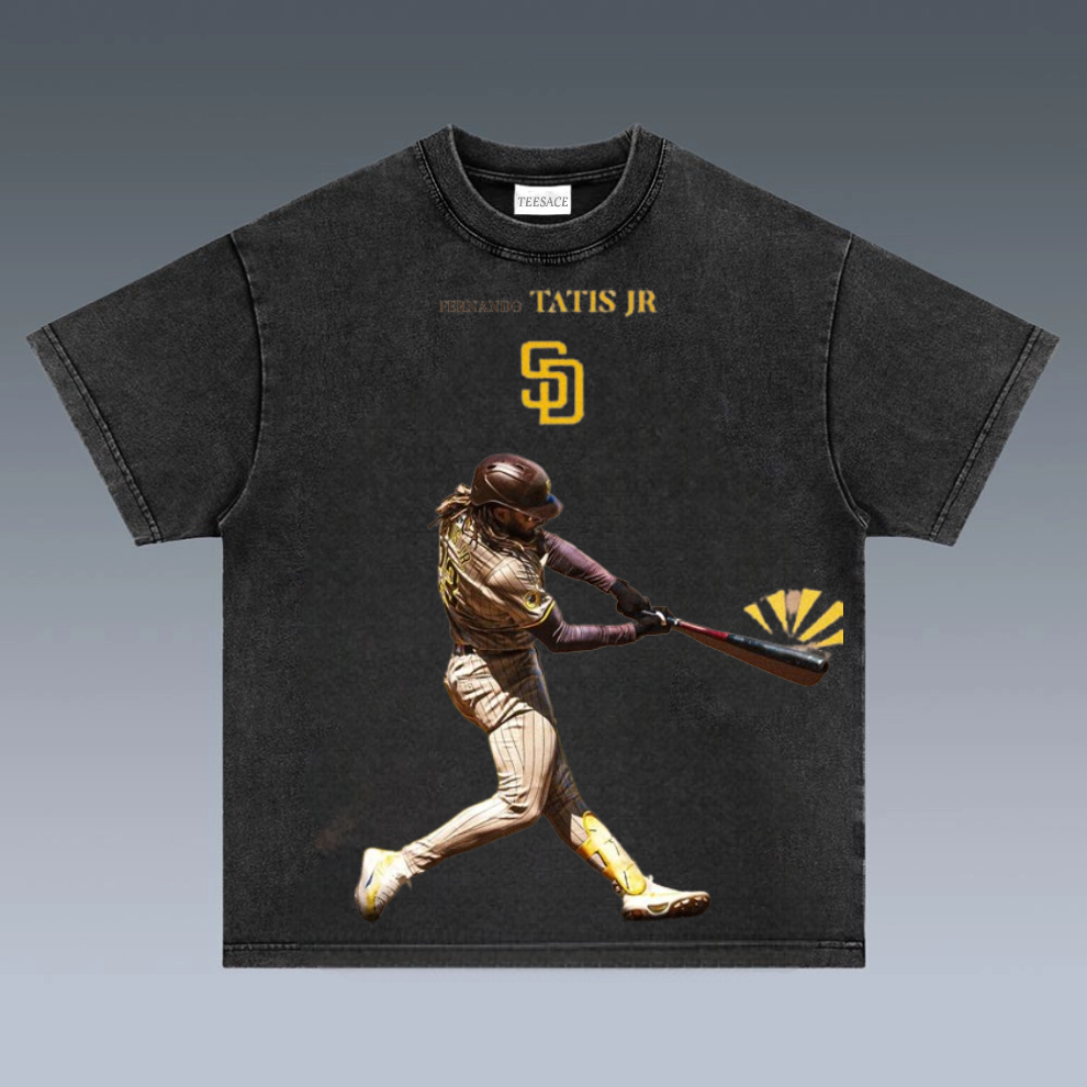 Fashionable baseball graphic print T-shirt