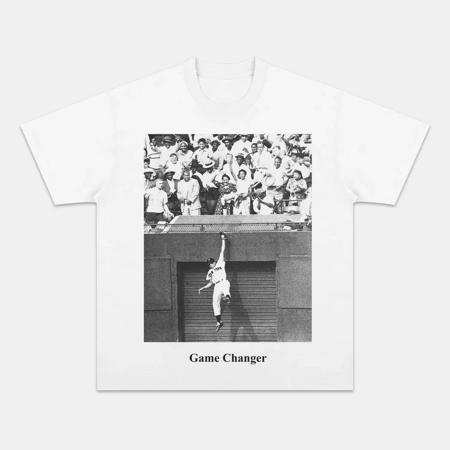 Unisex-Adult Ultra Cotton Washed T-Shirt Graphic    WILLIE MAYS - LEAPING CATCH TEE (Men&Women)