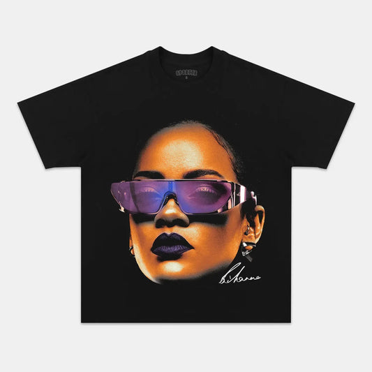 Unisex-Adult Ultra Cotton Washed T-Shirt Graphic  BIG FACE RIHANNA TEE