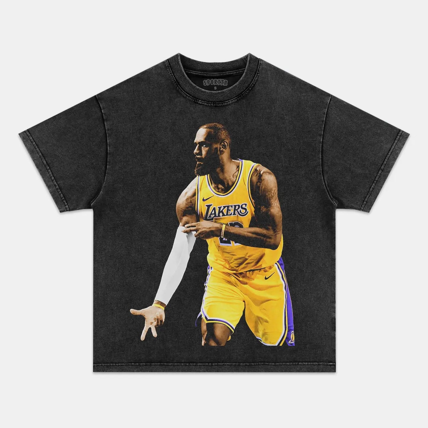 Unisex-Adult Ultra Cotton Washed T-Shirt Graphic  LEBRON 3 VINTAGE TEE